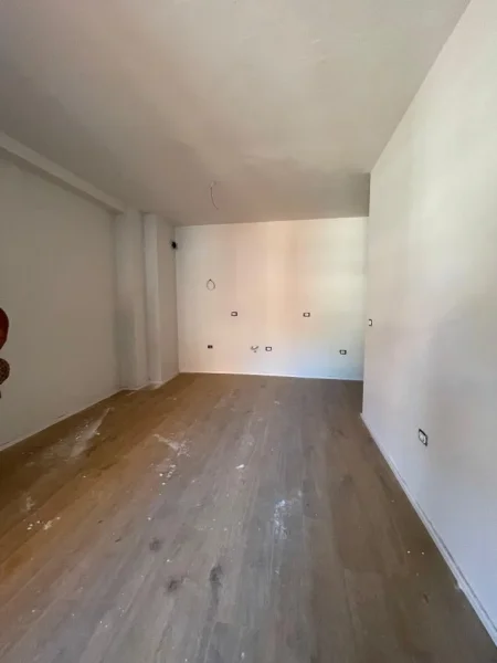 Tirane, shitet apartament 1+1+Ballkon Kati 6, 66 m² 96.000 € (Golden Park 3)