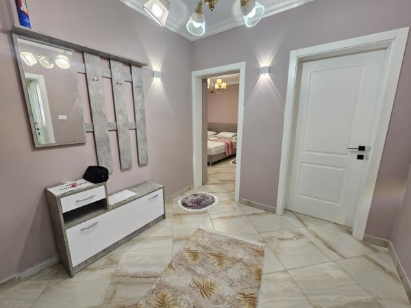 Tirane, jepet me qera apartament 1+1 Kati 1, 50 m² 600 € (Shkolla Osman Myderrizi Rruga Pjeter Budi)
