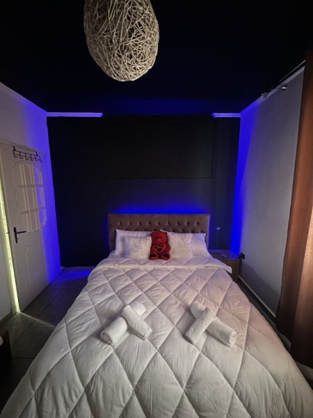 Tirane, jepet me qera apartament 2+1 Kati 2, 80 m² 1.500 € 
