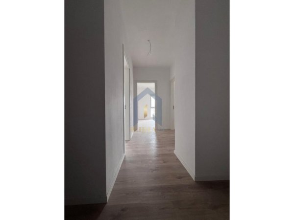 Tirane, shes apartament 2+1 Kati 6, 110 m² 99.000 € 