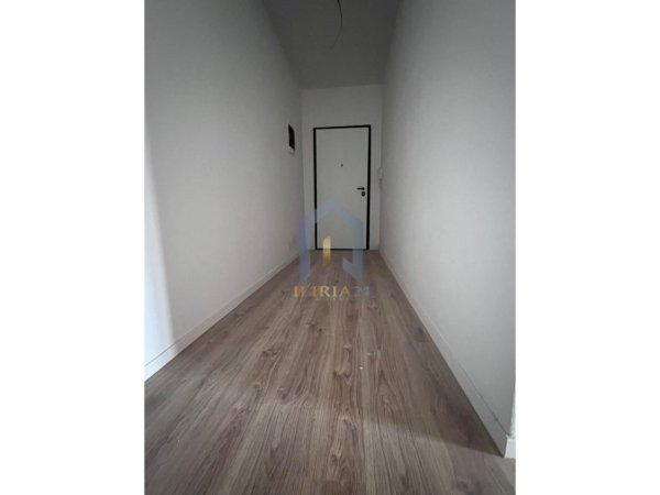 Tirane, shes apartament 2+1 Kati 6, 110 m² 99.000 € 