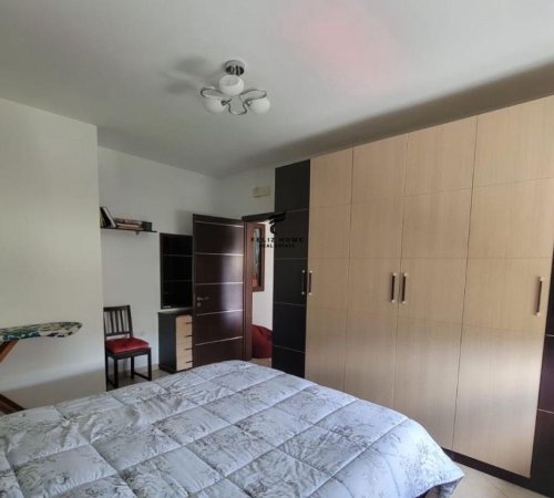 Tirane, jepet me qera apartament 1+1+Ballkon Kati 3, 75 m² 450 € (ali demi)