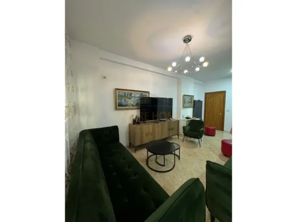 0683487469 Tirane, jepet me qera apartament 2+1 Kati 4, 110 m² 750 € (Prane Eco Market)