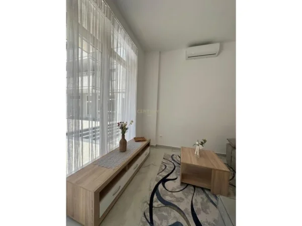 Tirane, shitet apartament 1+1+Ballkon Kati 1, 56 m² 83.500 € (Kompleksi Rafaelo, Fresk (200 m mbi Restorant Freskun), Tiranë)
