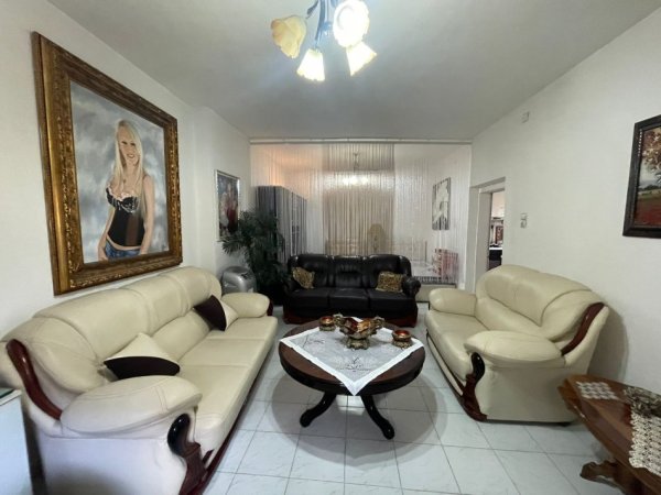 OKAZION SHITET SHTEPI PRIVATE 1 KATESHE  RRUGA BARDHYL      135.000 €