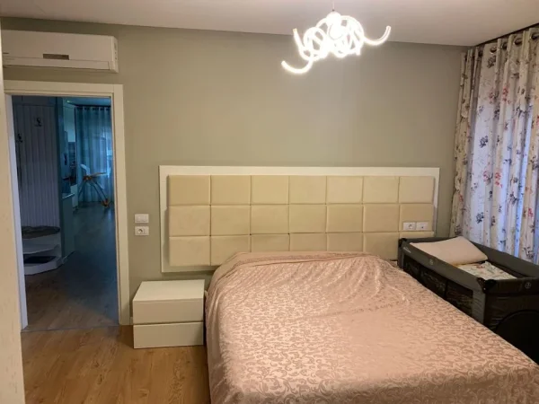 jepet me qera apartament 2+1+Ballkon Kati 4, 90 m² 800 € (Kompleksi Kontakt ,Ish Parku)