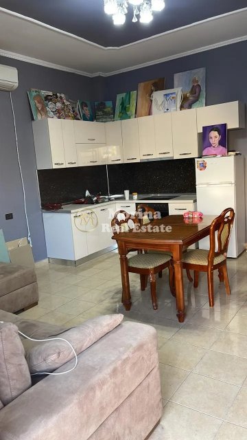 Tirane, jepet me qera apartament 1+1 Kati 1, 60 m² 400 € (Laprake)