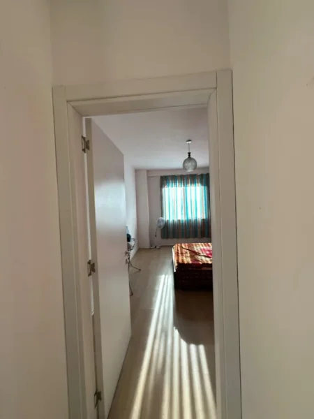 Tirane, shitet apartament 1+1+Ballkon Kati 4, 76 m² 110.000 € (Yzberisht)