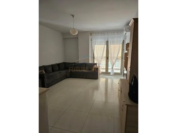 0683487469 Tirane, shitet apartament 1+1 Kati 1, 76 m² 210.000 € (Kompleksi Delijorgji)