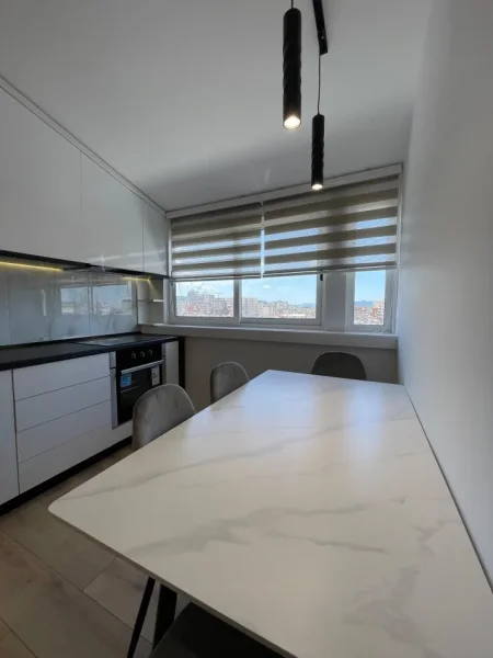 Tirane, shitet apartament 1+1 Kati 8, 53 m² 93.000 € (Prane Shkolles Qazim Turdiu)