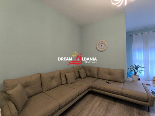 Tirane, shitet apartament 2+1+Ballkon Kati 3, 97 m² 149.500 € (Mnagalem 21)