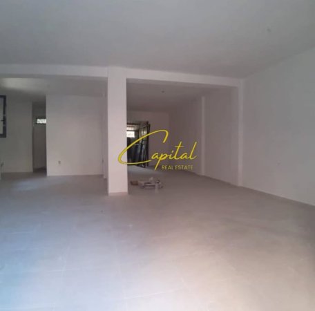 Tirane, jepet me qera ambjent biznesi Kati 0, 105 m² 800 € (RRUGA 4 DESHMORET)