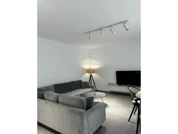 Gjiri Lalezit | Hamallaj, shitet apartament 2+1 Kati 1, 105 m² 325.000 € (Shitet, Apartament 2+1 San Pietro Rezidence, Gjiri I Lalëzit)