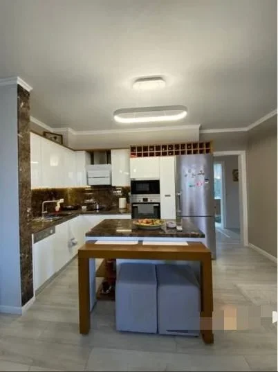 Tirane, jepet me qera apartament 3+1+Aneks+Ballkon Kati 5, 120 m² 1.000 € (RRUGA E ELBASANIT)