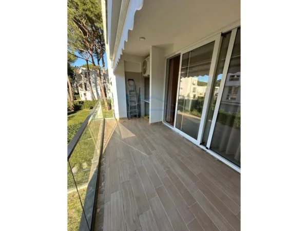 Gjiri Lalezit | Hamallaj, shitet apartament 1+1 Kati 2, 73 m² 230.000 € (Shitet, Apartament 1+1, "San Pietro", Gjiri i Lalezit)