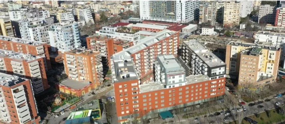 Tirane, jap me qera GODIN MULTIFUNKSONIALE 4 KATESHE , 600 m² 15.000 € (Rruga e Kavajes)