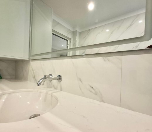 Tirane, jepet apartament me qera 2+1+Ballkon Kati 2, 140 m² 680 € (Rruga e elbasanit fakulteti ekonomik)