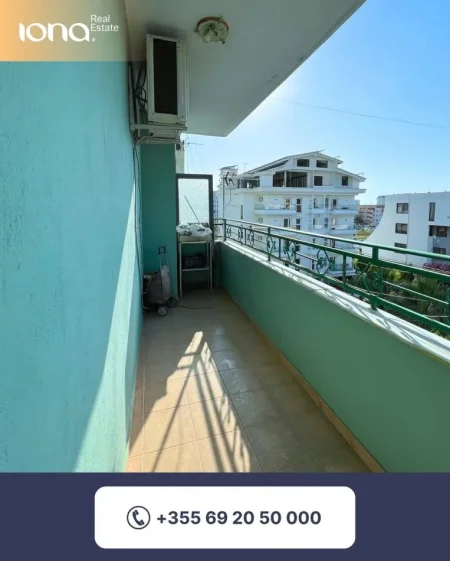 Golem, shitet apartament 1+1 Kati 3, 70 m² 90.000 € (200m Distanc nga Deti)