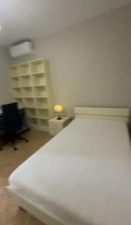 Tirane, jepet me qera apartament 2+1+Ballkon Kati 7, 90 m² 700 € (Zogu i Zi)