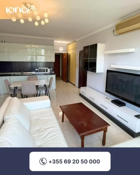 Shkembi Kavajes, shitet apartament 1+1 Kati 5, 60 m² 80.000 € (300m Distanc nga Deti)