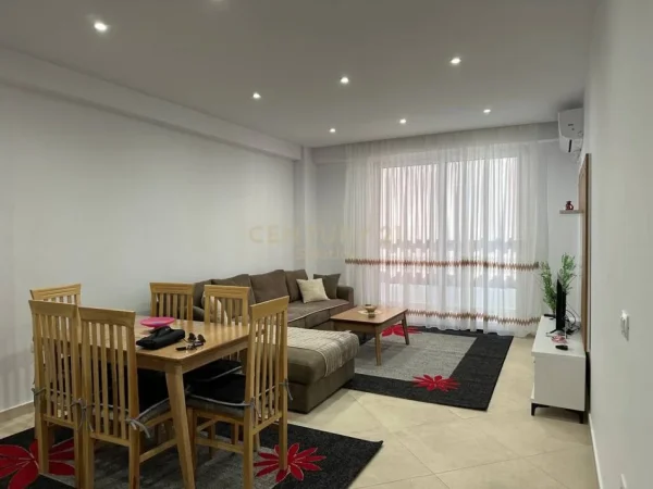 Tirane, jepet me qera apartament 2+1 Kati 6, 120 m² 550 € 
