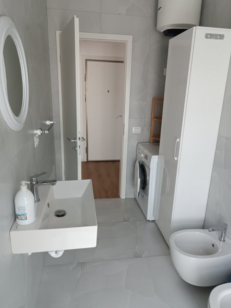 Tirane, jap me qera apartament 2+1+Ballkon Kati 7, 73 m² 460 € (nga data 23 korrik te rezidenca Kaimi, rruga Pasho Hysa, vazhdimi i Mangalem 21 te Ali Demi)