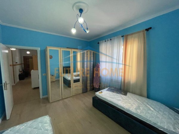 Tirane, jepet me qera apartament 2+1 Kati 2, 103 m² 600 € (pranë Fondacionit &quot;Eleonora&quot; Kodra e Diellit.)