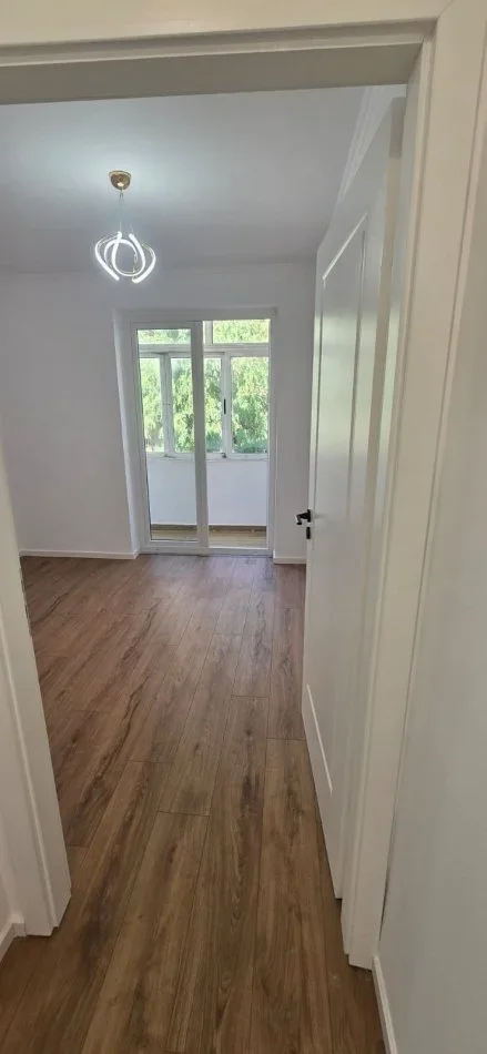 Tirane, shitet apartament 1+1 Kati 3, 42 m² 135.000 € (Rruga myslym shyri)