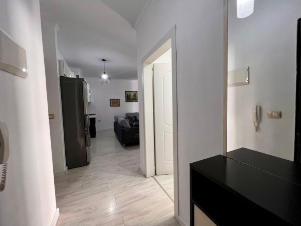Tirane, shitet apartament 1+1+Ballkon Kati 4, 63 m² 