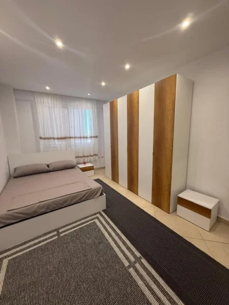 Tirane, jepet me qera apartament 2+1 Kati 6, 120 m² 550 € (Astir)