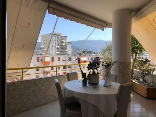 Vlore, shitet apartament 2+1+Ballkon , 140 m² 280.000 € (Prane Conad)