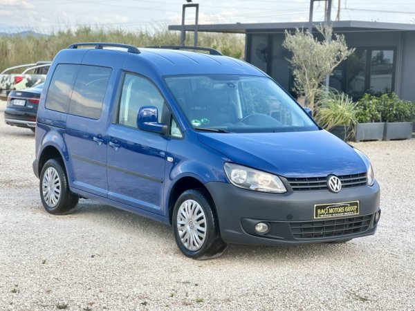 Durres, shitet makine VOLKSWAGEN CADDY 2.0 Nafte, blu automatik Klima 220.000 km