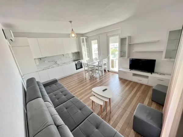 Tirane, jepet me qera apartament 2+1 Kati 8, 86 m² 500 € (Rruga pasho hysa)