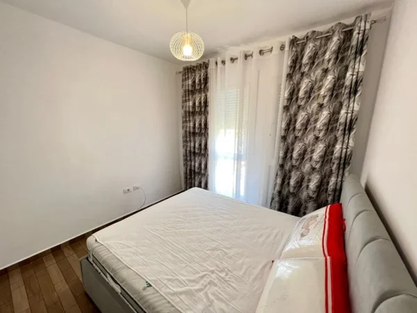 Tirane, jepet me qera apartament 2+1 Kati 8, 86 m² 500 € (Rruga pasho hysa)