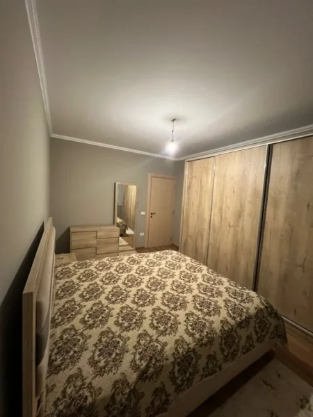 Tirane, jepet me qera apartament 2+1 Kati 8, 110 m² 700 € (Don Bosko)