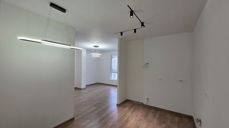 Tirane, shitet apartament 2+1 Kati 3, 77 m² (Rruga e Elbasanit afer 7 Xhuxhave)