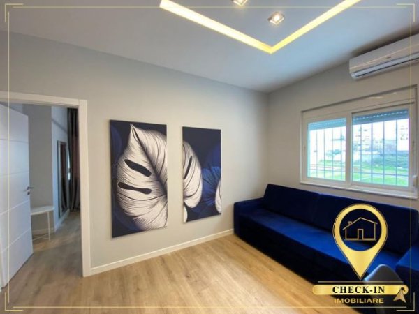 Tirane, jepet me qera apartament 1+1+Aneks+Ballkon Kati 2, 55 m² 500 € (Rruga Muhamet Gjollesha)