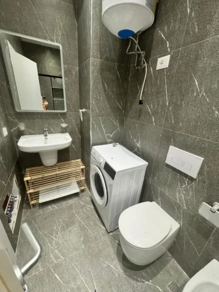 Jepet me qera Super apartament 1+1+Ballkon Kati 4, 70 m² 800 € (Blvd. Gjergj Fishta, kryqezimi i Vasil Shanto)