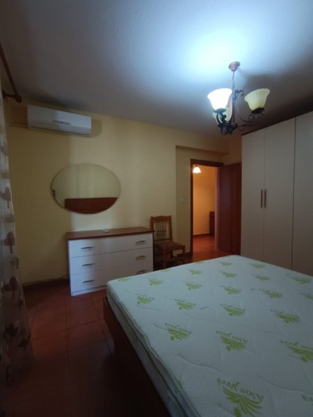 Tirane, jepet me qera apartament 1+1+Ballkon Kati 6, 80 m² 550 € (Ish Parku i Autobuzave/Rr Frosina Plaku)