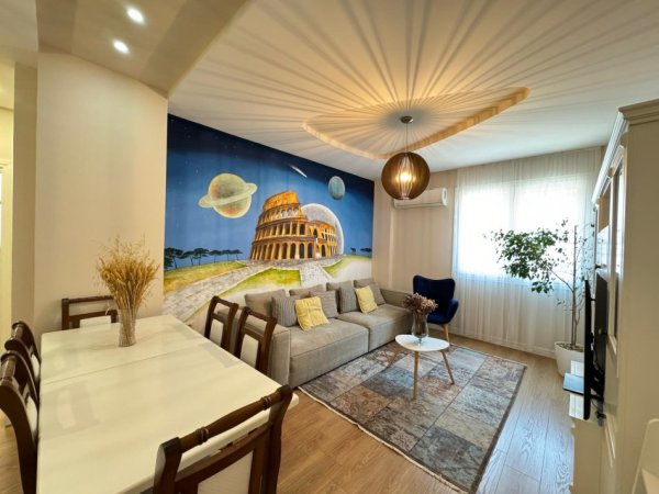 Tirane, jepet me qera apartament 2+1 Kati 1, 85 m² 650 € (liqeni i thate)