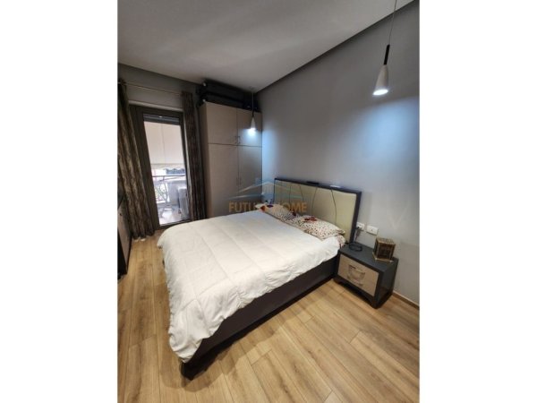 Tirane, shitet apartament 1+1+Ballkon Kati 3, 75 m² 240.000 € (Kompleksi Delijorgji)