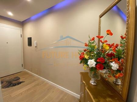 Tirane, jepet me qera apartament 2+1+Ballkon Kati 4, 91 m² 800 € (21 dhjetori)