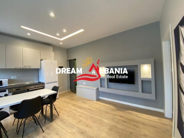 Tirane, jepet me qera apartament 1+1 Kati 1, 60 m² 500 € (ne zonen e 21 Dhjetorit prane konvikteve te Inxhinierise se Ndertimit)