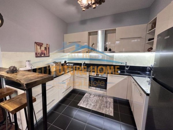Tirane, shitet apartament 2+1 Kati 1, 94 m² 185.000 € (Kopshti Zoologjik)