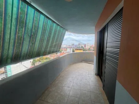 Tirane, jepet me qera apartament 3+1+Ballkon Kati 6, 120 m² 650 € (BRRYLI)
