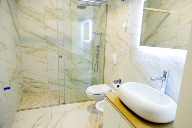 Tirane, jepet me qera apartament 2+1+Ballkon Kati 4, 110 m² 700 € (Green City)