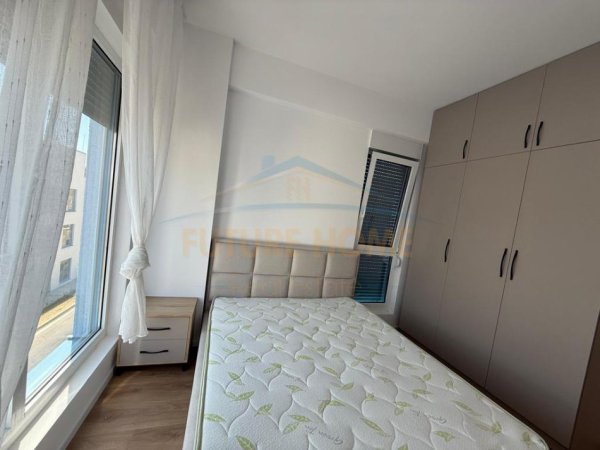 Tirane, jepet me qera apartament 1+1 , 43 m² 350 € (Rezidenca Oxa, Fresk)