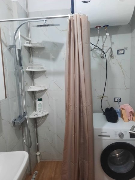 Tirane, jepet me qera apartament 2+1 Kati 1, 100 m² 600 € 