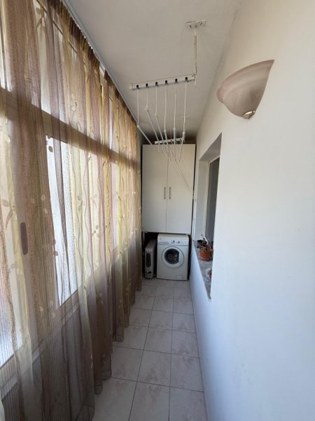 Tirane, jepet me qera apartament 2+1+Ballkon Kati 3, 78 m² 600 € (Rruga Don Bosko)