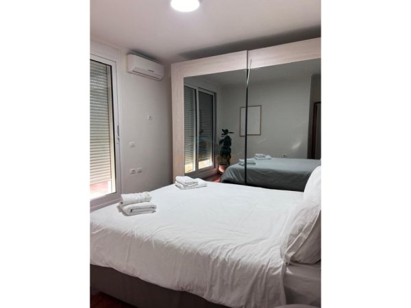 Tirane, shitet apartament 2+1+Ballkon Kati 10, 197 m² 600.000 € (BLLOK)